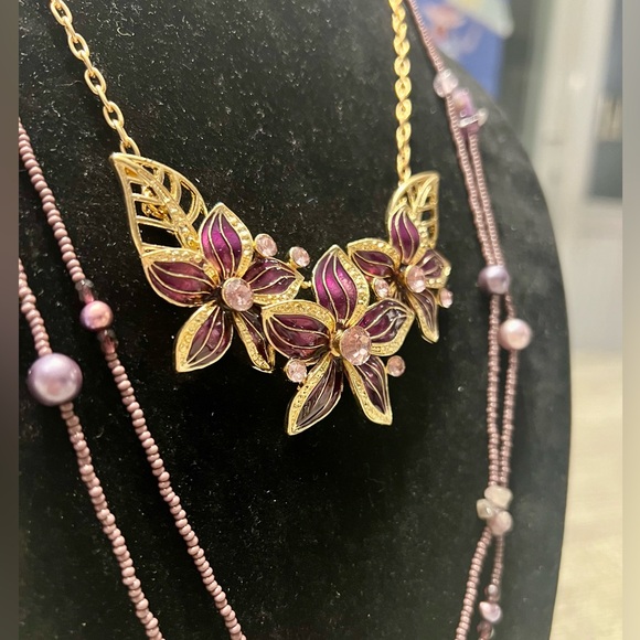 Amazing set of purple and gold tone necklaces!!! Double the fun w/these BEAUTIES - Picture 6 of 9